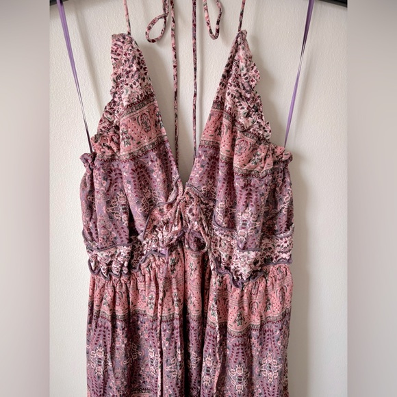 New w/tags! All in Favor maxi halter with adjustable cinch tie at bust. Large. - Picture 2 of 4
